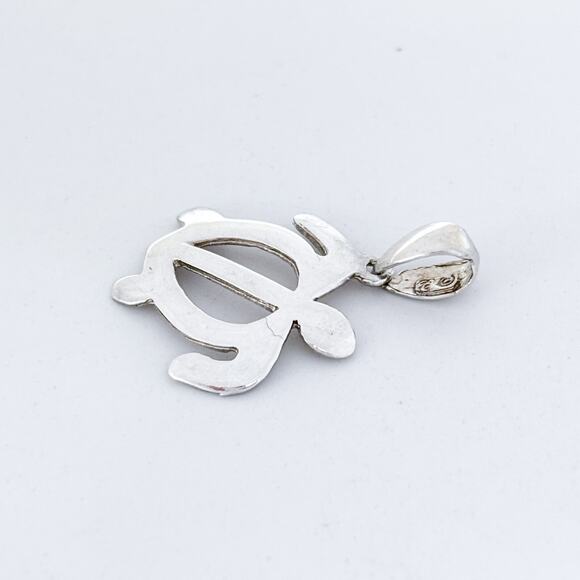 Vintage Sterling Silver 925 Sea Turtle Cutout Pendant - Picture 3 of 6